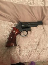 Smith and Wesson 19-3 (blue, 4 in) - 1 of 8