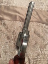 Smith and Wesson 686 (4 in, stainless) - 3 of 5