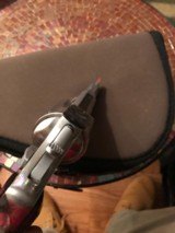 Smith and Wesson 657 (3 in, stainless) - 4 of 6