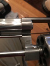 Smith amd Wesson 686-3 (4 in, targets) - 4 of 5