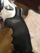Smith and Wesson 657-3 (6 in, .41 mag) - 3 of 6
