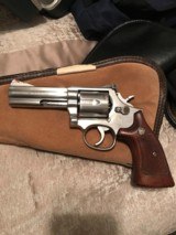 Smith and Wesson 686 (4 in, targets) - 2 of 5