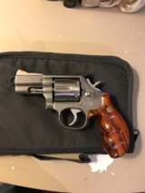 Smith and Wesson 686 (2 in, combats, no dash) - 2 of 4