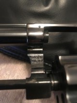 Smith and Wesson 17-3 (6in, blue) - 3 of 5