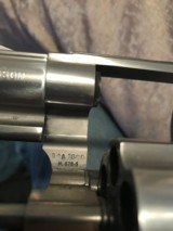 Smith and Wesson 629-1 (3 in, combats) - 3 of 5