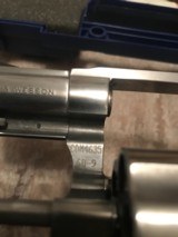 Smith and Wesson 60 (2 1/8ths, 357, box) - 5 of 7
