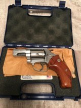 Smith and Wesson 60 (2 1/8ths, 357, box) - 1 of 7