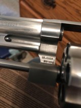 Smith and Wesson 657-3 - 4 of 6