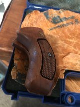 Smith and Wesson 640-1 ( 1 7/8ths, stainless) - 3 of 8