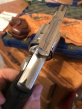 Smith and Wesson 640-1 ( 1 7/8ths, stainless) - 7 of 8