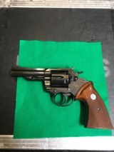 Colt trooper mark III (4in, blue) - 1 of 9