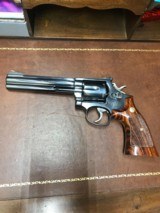 Smith and Wesson 586 (6in, targets, no dash) - 2 of 7