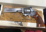 Smith and Wesson 686 (no dash, 6 in) - 2 of 6