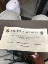 Smith and Wesson 19-4 (blue, 4 in) - 5 of 8