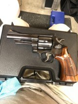 Smith and Wesson 29-5 (4 in, blue) - 1 of 7