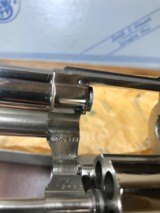 Smith and Wesson 19-4 (4 in, nick, box) - 5 of 7
