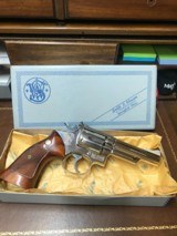 Smith and Wesson 19-4 (4 in, nick, box) - 2 of 7