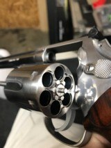 Smith and Wesson 66-1 (6 in, P and R!) - 3 of 6