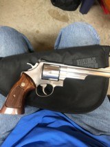 Smith and Wesson 629-3 (6 in, 3 T’s) - 1 of 6