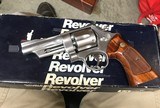 Smith and Wesson 624 (4 in, box) - 2 of 7