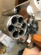 Smith and Wesson 66-1 (4 in, P and R) - 6 of 8