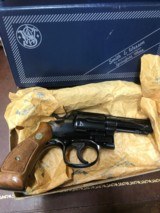 Smith and Wesson 13-2 (3 in, blue, orig box) - 2 of 9