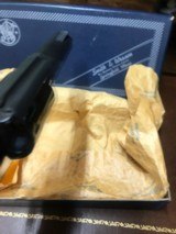 Smith and Wesson 13-2 (3 in, blue, orig box) - 3 of 9