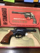 High standard sentinel deluxe (4in, box) - 1 of 8