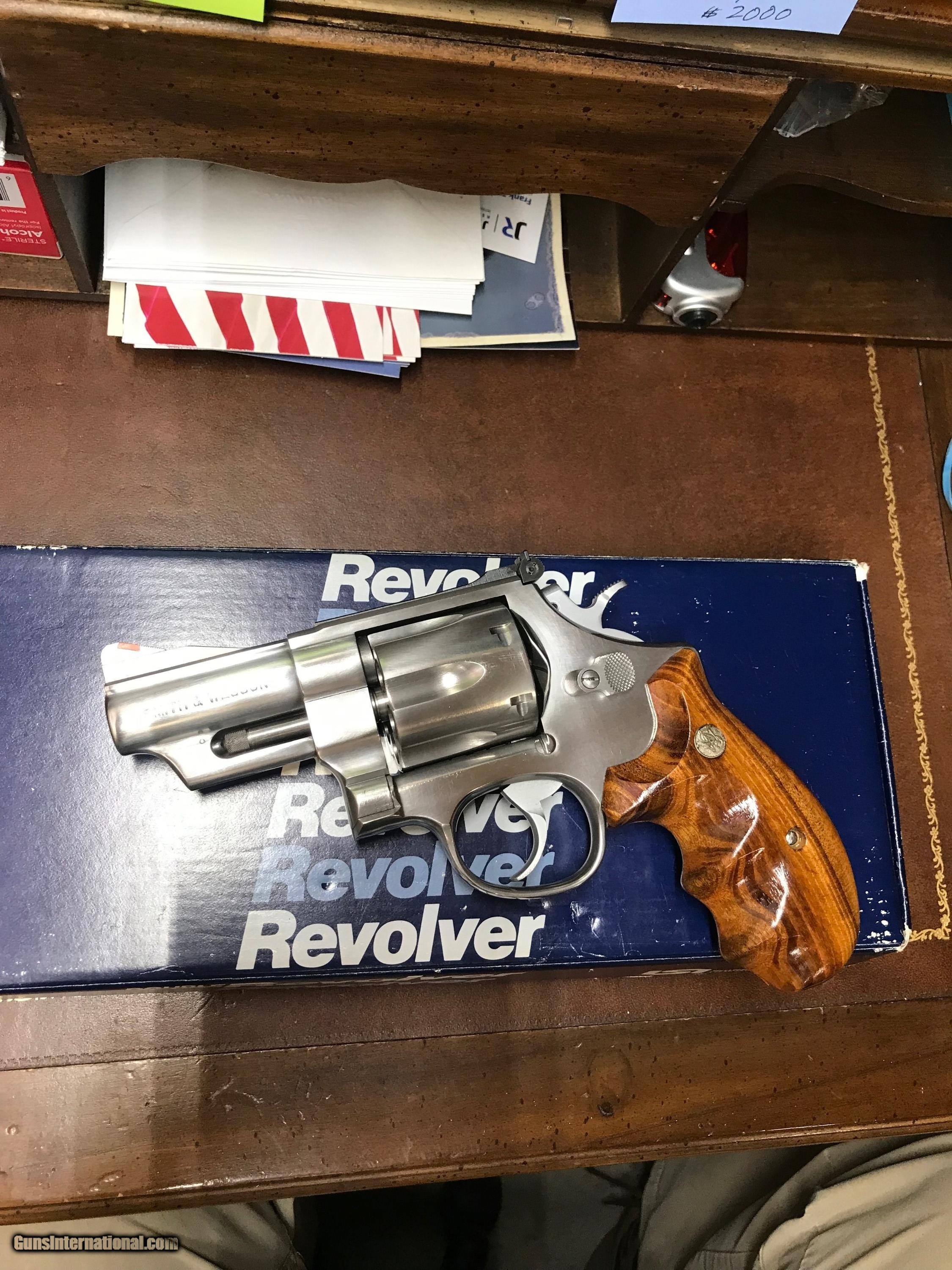 Smith and Wesson 657 (3 in, orig box)