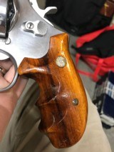 Smith and Wesson 629-2 (3 in, orig box) - 3 of 8