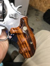 Smith and Wesson 624 (3 in, orig box) - 4 of 8