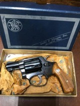 Smith and Wesson 36 (1 7/8ths, orig box) - 1 of 8