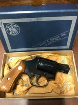 Smith and Wesson 36 (1 7/8ths, orig box) - 2 of 8