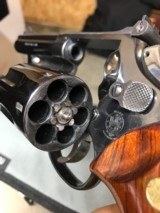 Smith and Wesson 19-4 (4 in, P and R!) - 4 of 8