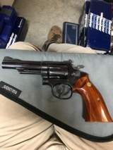 Smith and Wesson 19-4 (4 in, P and R!) - 1 of 8