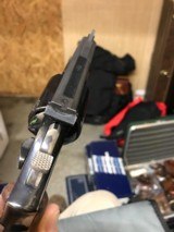 Smith and Wesson 19-5 ( 2 in, blue) - 4 of 5