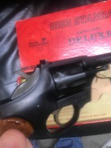 High Standard Sentinel Deluxe(6in, box) - 3 of 7