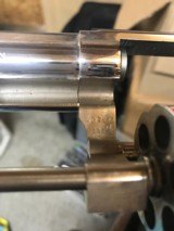 Smith and Wesson 586-1 (4 in, nickel) - 6 of 6
