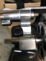 Smith and Wesson 64-2 (2 in, stainless) - 4 of 6