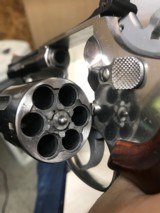 Smith and Wesson 66-1 (4 in, P and R) - 3 of 6
