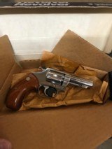 Smith and Wesson 650 (3 in, stainless, targets) - 5 of 6