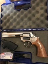 smith and wesson 686 5 (6in, plus, orig box)