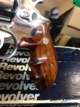 Smith and Wesson 629-1 (3 in, combats) - 5 of 7