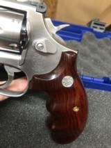 Smith and Wesson 66-5 (3 in, combats) - 5 of 7