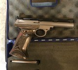 Smith and Wesson 22S (5 in, VR, box) - 2 of 7