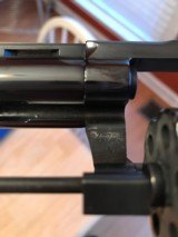 Colt Diamondback (6in, blue, targets) - 3 of 6