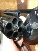 Smith and Wesson 29-2 (4 in, blue, box) - 5 of 10