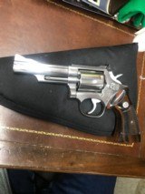 Smith and Wesson 66-2 (4 in, stainless) - 2 of 6