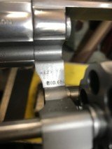 Smith and Wesson 686 (2.5 in, box, paper) - 7 of 8