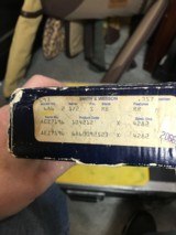 Smith and Wesson 686 (2.5 in, box, paper) - 4 of 8